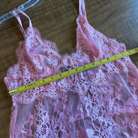 Victoria Secret Sz L Pink lace Floral lingerie. Delicate‎ Valentine's slip dress - Picture 6 of 8